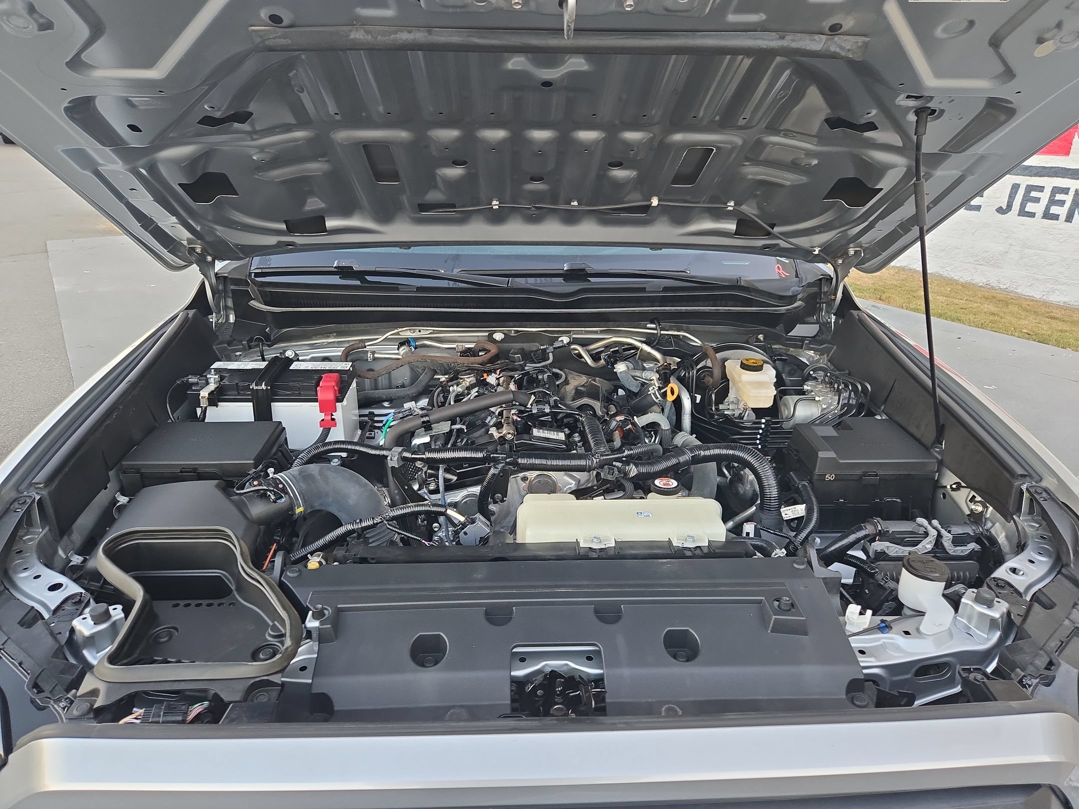 Used 2024 Toyota Tacoma SR5 RWD image 18