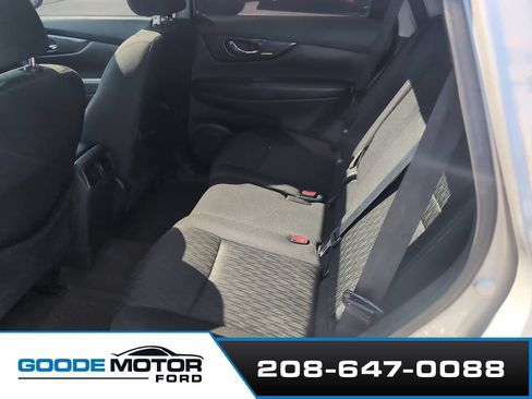 Used 2017 Nissan Rogue SV AWD/4WD image 6