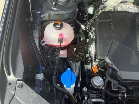 Certified 2025 Hyundai Santa Fe SEL image 11