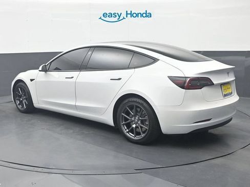 Used 2021 Tesla Model 3 Standard Range Plus RWD image 5