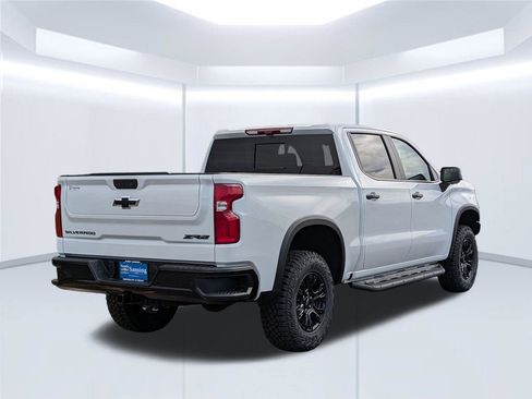 New 2026 Chevrolet Silverado 1500 ZR2 AWD/4WD image 6