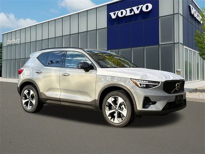 New 2026 Volvo XC40 B5 Plus w/ Protection Package Premier