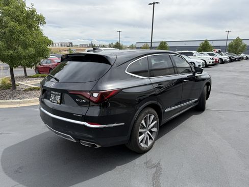 Used 2025 Acura MDX w/ Technology Package AWD/4WD image 5