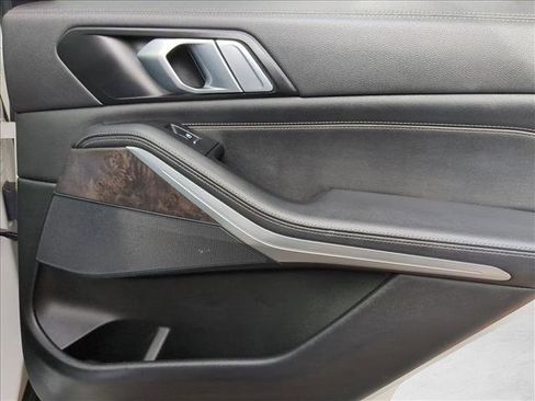Used 2023 BMW X5 xDrive40i AWD/4WD image 24