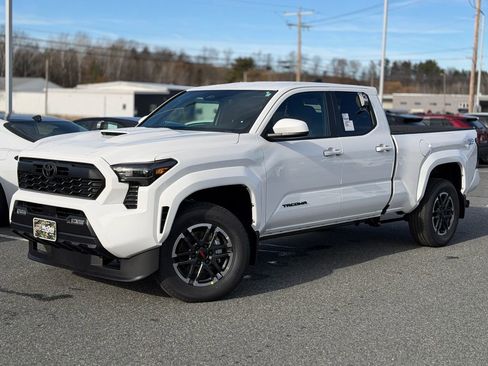 New 2025 Toyota Tacoma TRD Sport image 1