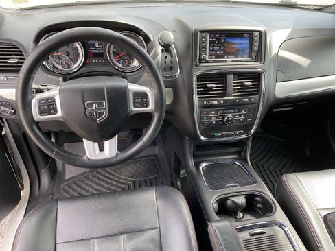 Used 2019 Dodge Grand Caravan GT image 13