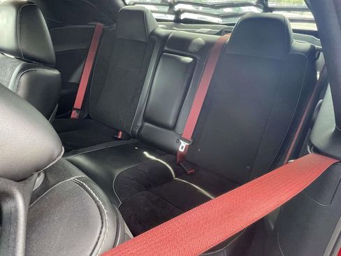 Used 2016 Dodge Challenger SRT image 16