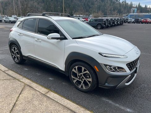 Used 2023 Hyundai Kona Limited image 4