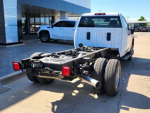 New 2026 GMC Sierra 3500 Pro w/ Convenience Package AWD/4WD image 3