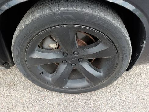 Used 2014 Dodge Challenger SXT Plus RWD image 18