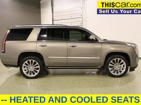 Used 2018 Cadillac Escalade Premium Luxury image 8