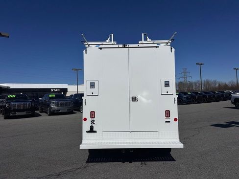 New 2025 GMC Savana 3500 w/ Power Convenience Package RWD image 9