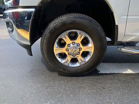 Used 2024 RAM 2500 Big Horn AWD/4WD image 12