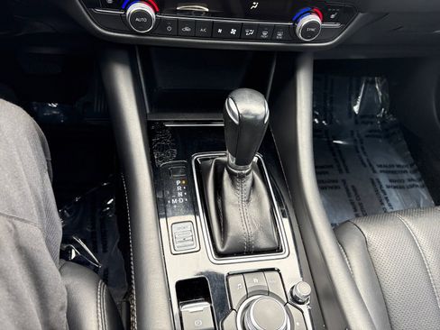 Used 2018 MAZDA MAZDA6 Touring image 18