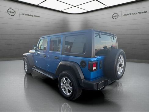 Used 2023 Jeep Wrangler Sport S image 5