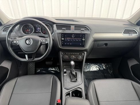 Used 2019 Volkswagen Tiguan SE w/ Panoramic Sunroof Package FWD image 13