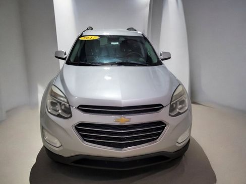 Used 2017 Chevrolet Equinox LT w/ Convenience Package image 12