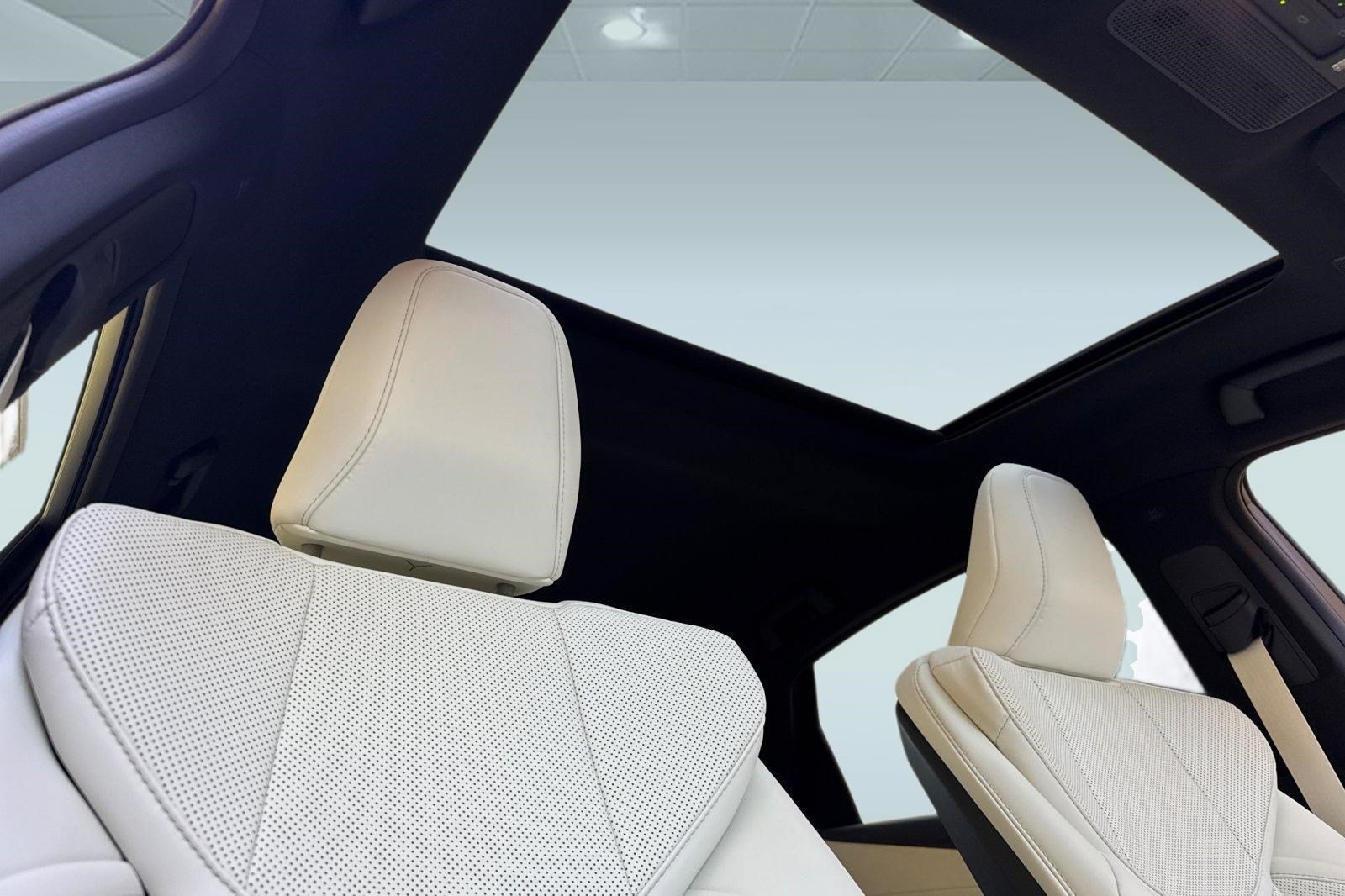 New 2026 Lexus ES 350h AWD w/ Convenience Package image 21