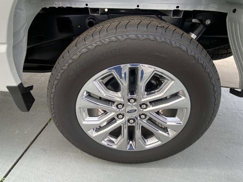 New 2025 Ford F150 Lariat w/ Equipment Group 502A High image 7