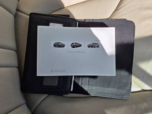 Used 2016 Lincoln MKX Reserve w/ Climate Package image 46