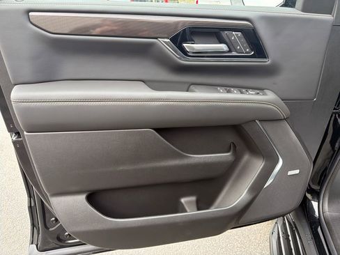 New 2026 GMC Yukon XL Elevation AWD/4WD image 11