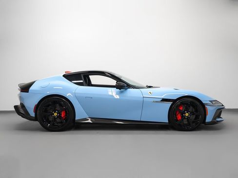 Certified 2025 Ferrari 12Cilindri RWD image 9