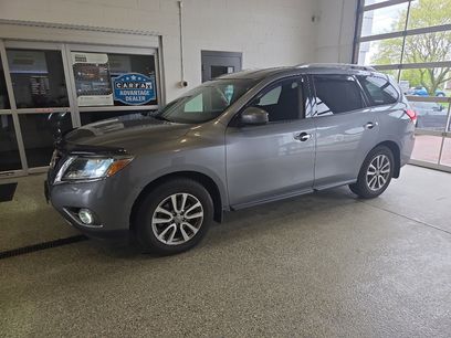 Used 2015 Nissan Pathfinder SV w/ Trailer Tow Package