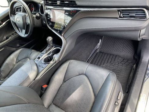 Used 2019 Toyota Camry XSE FWD image 28