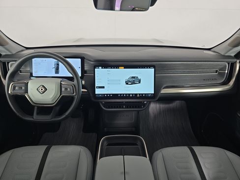 Used 2025 Rivian R1T Adventure AWD/4WD image 25