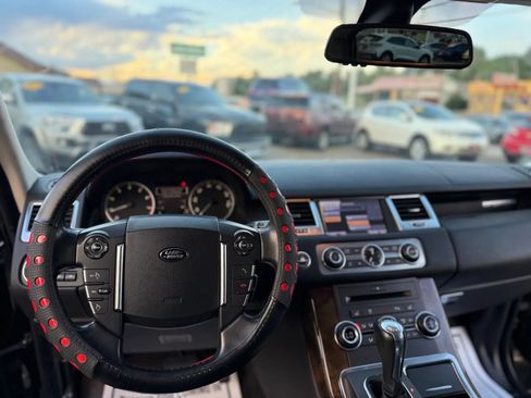 Used 2011 Land Rover Range Rover Sport HSE AWD/4WD image 19