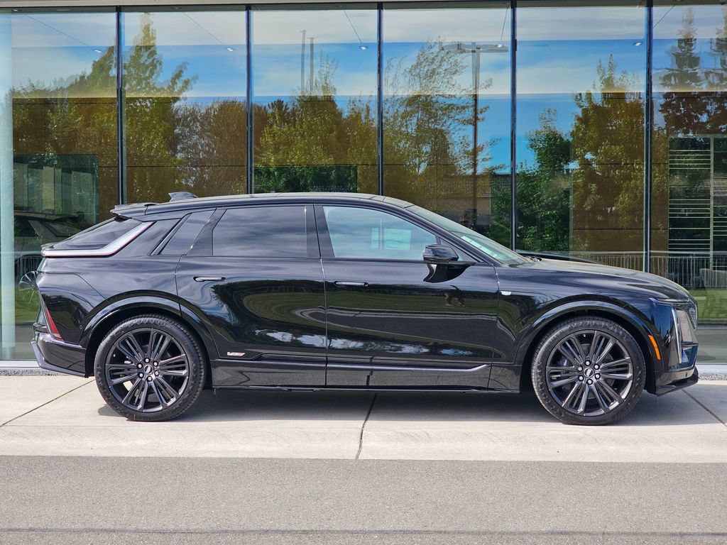 New 2026 Cadillac Lyriq V AWD/4WD image 6
