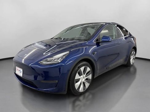 Used 2023 Tesla Model Y Long Range AWD/4WD image 4