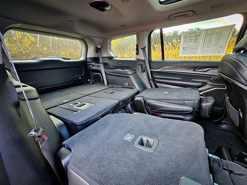 Certified 2022 Jeep Grand Cherokee L Limited image 45