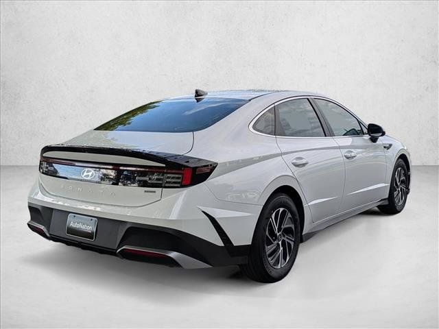 New 2026 Hyundai Sonata Blue FWD image 2