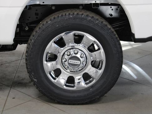 New 2026 Ford F250 Lariat w/ Chrome Package image 21