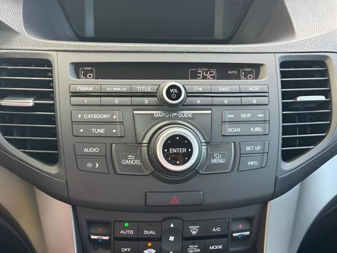 Used 2009 Acura TSX Sedan FWD image 29