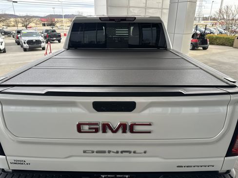Used 2020 GMC Sierra 1500 Denali w/ Denali Ultimate Package image 16