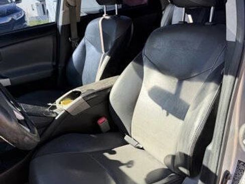 Used 2012 Toyota Prius Five image 13