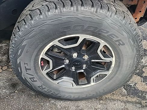 Used 2014 Jeep Wrangler Unlimited Rubicon AWD/4WD image 10