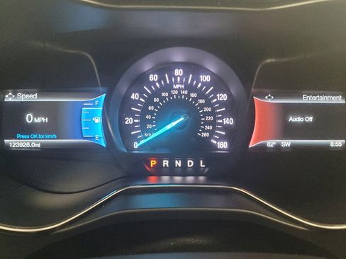 Used 2017 Ford Fusion SE w/ Fusion SE Technology Package FWD image 23