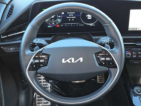Used 2023 Kia Niro Wave image 20