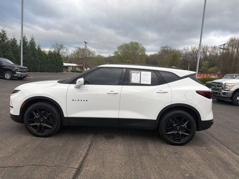 Used 2023 Chevrolet Blazer LT w/ LPO, Black Grille Bar Package image 2