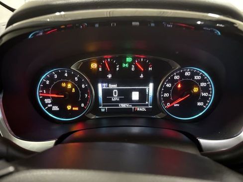 Used 2018 Chevrolet Traverse Premier w/ Driver Confidence II Package FWD image 12