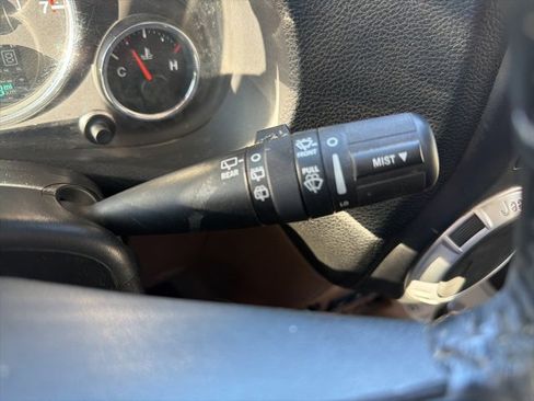 Used 2015 Jeep Wrangler Unlimited Sahara w/ Connectivity Group image 21