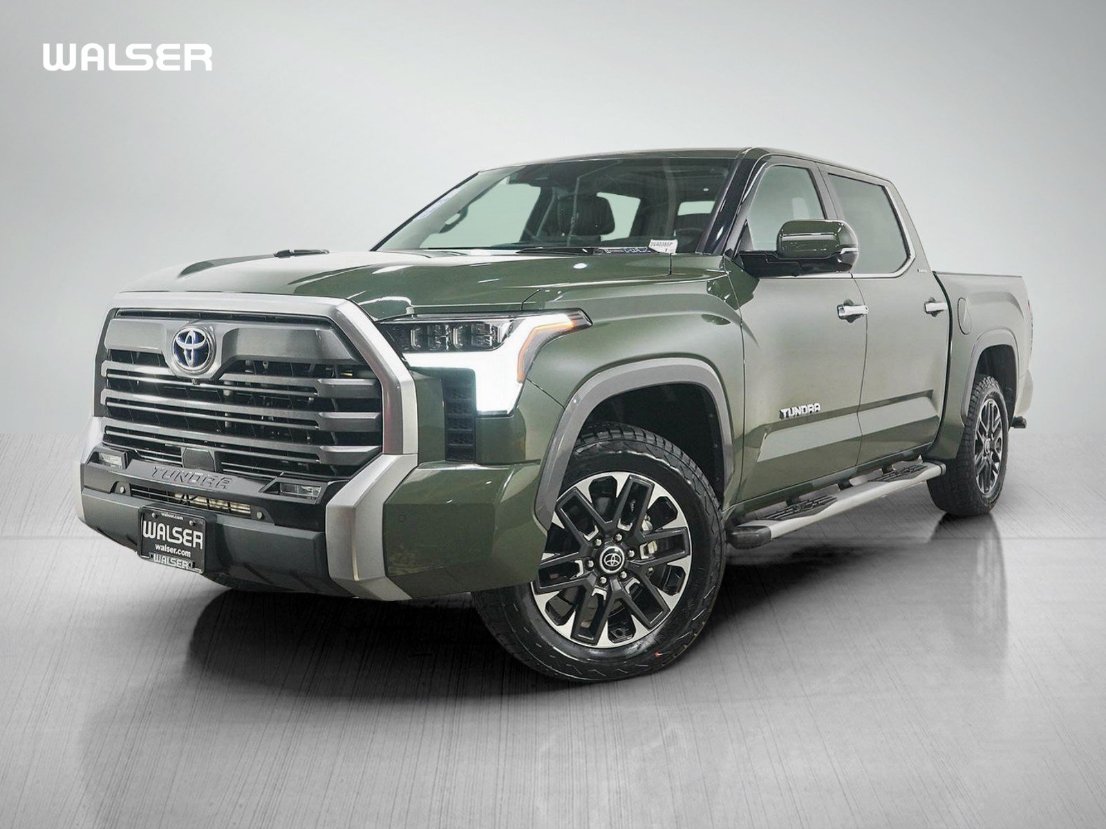 Used 2023 Toyota Tundra Limited AWD/4WD image 1