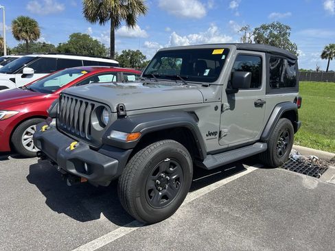 Used 2022 Jeep Wrangler Sport AWD/4WD image 7