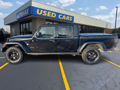 Used 2024 Jeep Gladiator Sport image 8