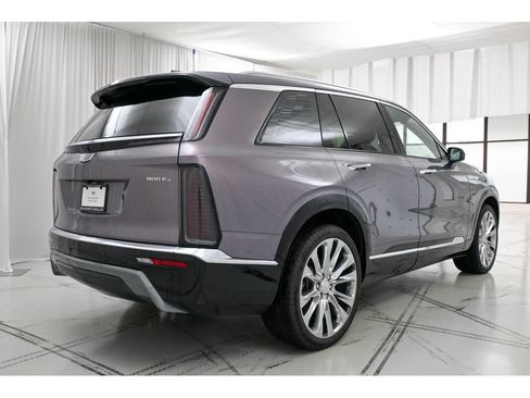 New 2026 Cadillac Vistiq Premium Luxury image 7