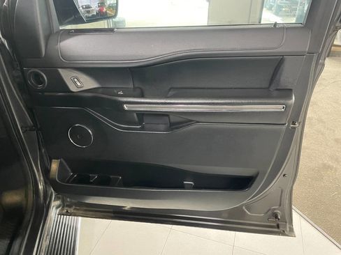 Used 2020 Ford Expedition XLT w/ Equipment Group 202A image 32