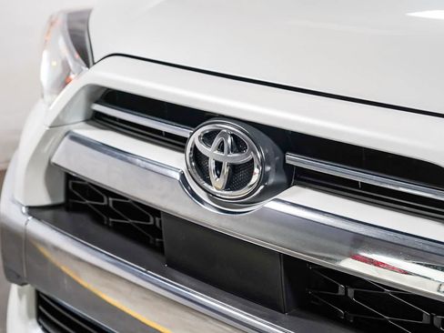 Certified 2024 Toyota 4Runner Limited AWD/4WD image 9
